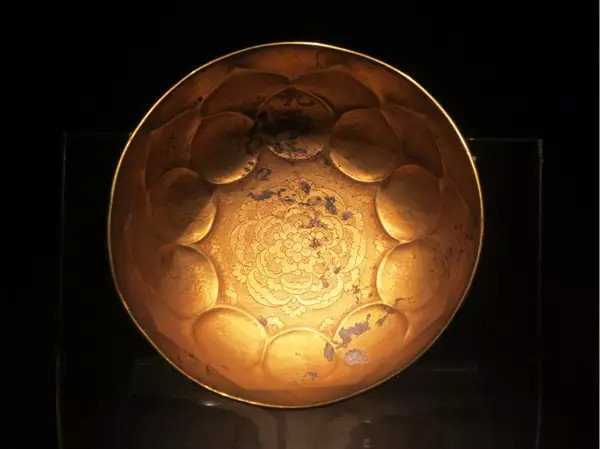 唐鴛鴦蓮瓣文金碗_百度百科