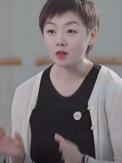 Cao Yan（a journalist for China Media Group）_Baiduwiki