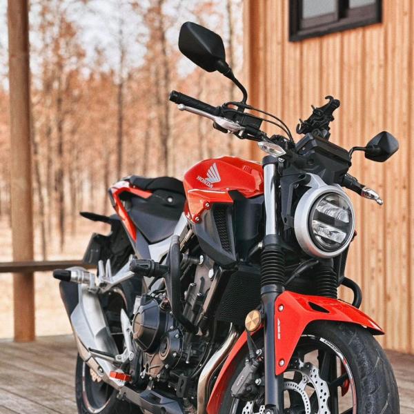 Honda CB400（Motocicleta de cuatro cilindros producida por Honda