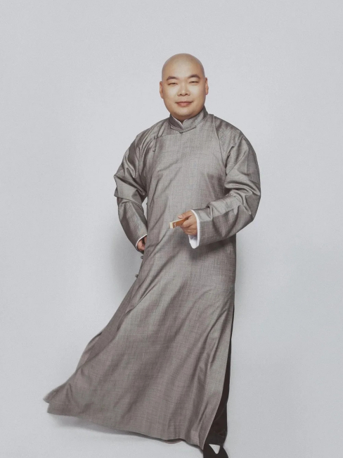 Lang Heyan（A male xiangsheng performer from the Chinese mainland, who ...