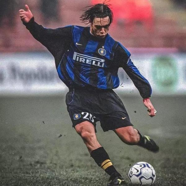 Alvaro Recoba（元ウルグアイのプロサッカー選手）_百度百科
