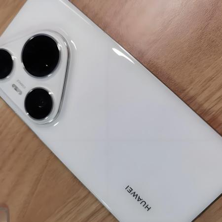 HUAWEI Pura 80 Pro（a smartphone released by Huawei in 2025