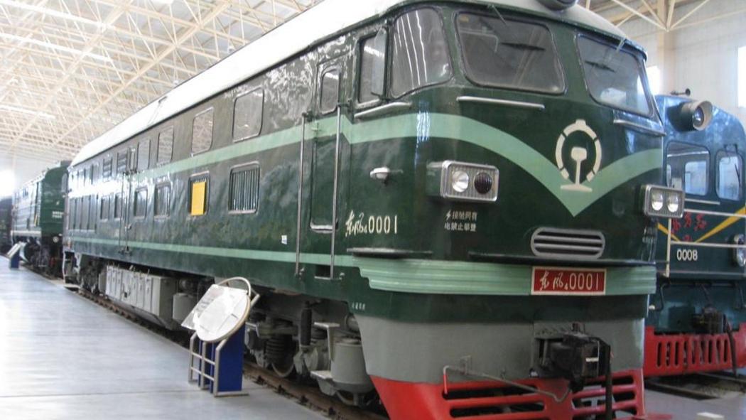 China Railways DF4（ドンフォンの大出力幹線ディーゼル機関車）_百度百科