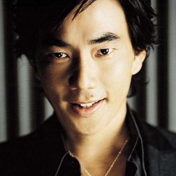 Richie Jen（チャイニーズ・ポップの男性歌手、俳優、作詞家・作曲家