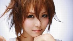 日之内エミ_百度百科