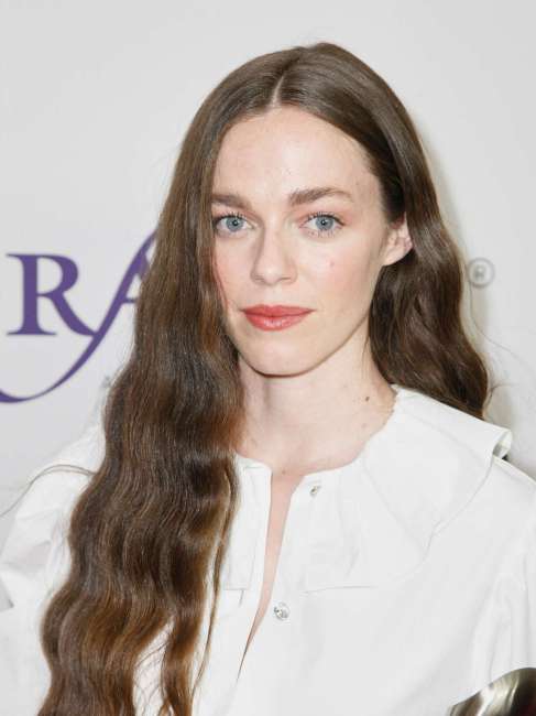 Hailey Gates（American actress, director, and screenwriter）_Baiduwiki