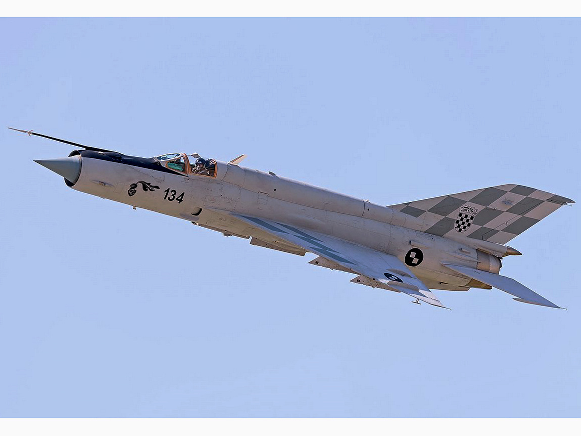MIG-21（ソ連の超音速ジェット第2世代戦闘機の一種。）_百度百科