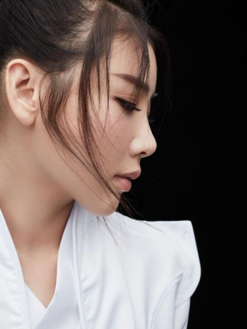 Crystal（A Mainland Chinese female pop singer）_Baiduwiki