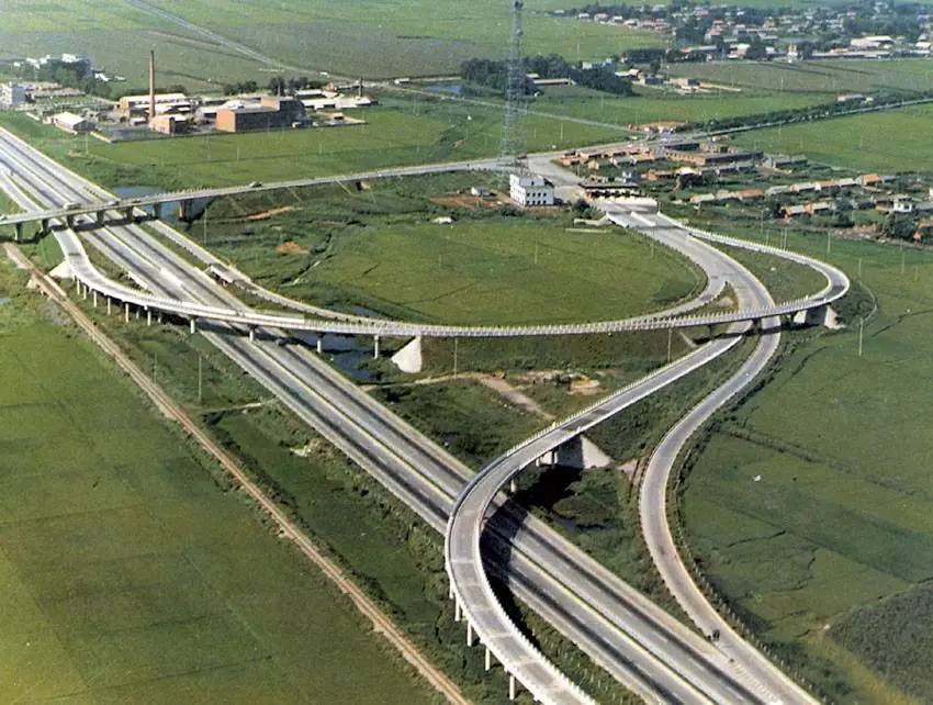 China Expressway_Baiduwiki