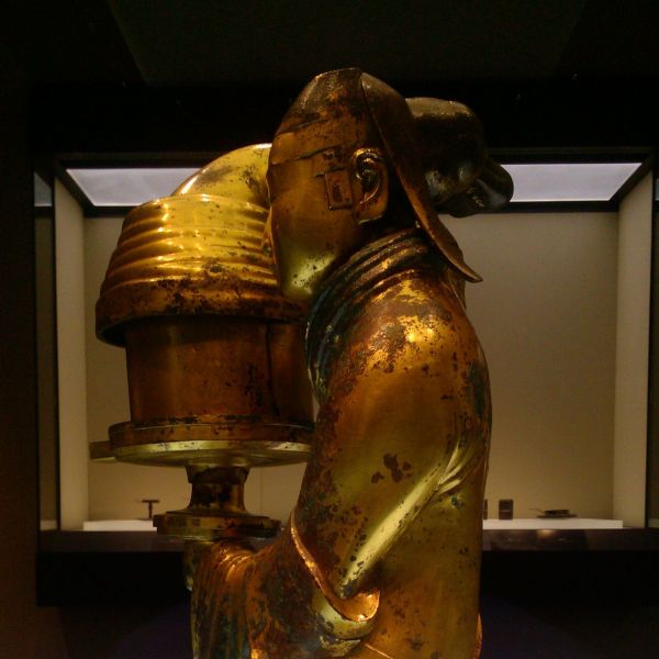 長信宮灯（中国の漢代の青銅器）_百度百科