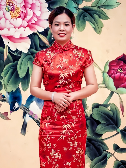 Cheongsam（A women's garment that emerged during the Republic of China ...