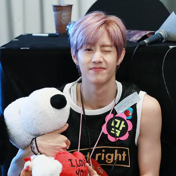 GOT7 マーク ドール（初期） GOT7 - Identify (Vol.1) Original Ver - Amazon.com Music