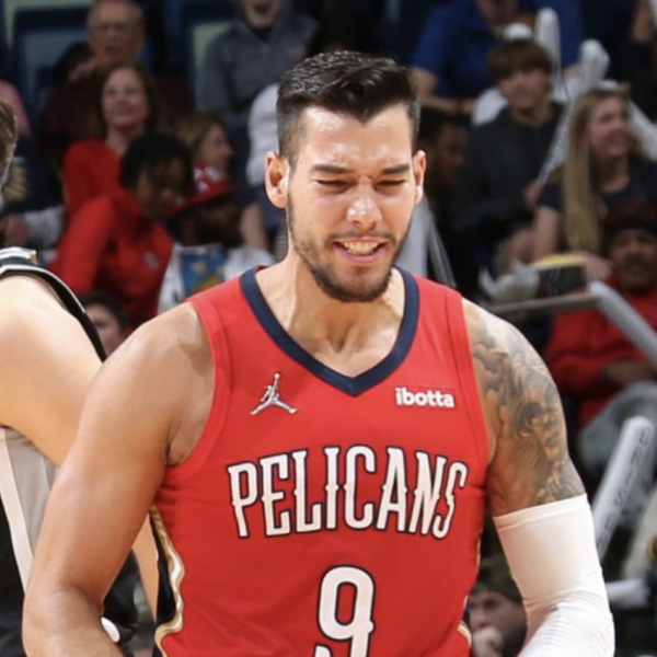 NBA ニューヨークニックス ウィリー・エルナンゴメス選手 L スペイン