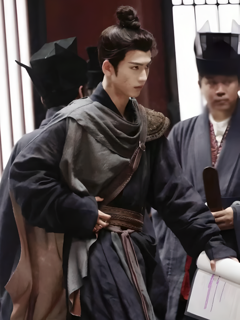 Pei Wenxuan（The male lead in the television series *Du Hua Nian ...