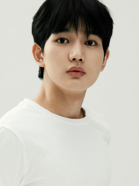 Yoon Sang-hyeon（Actor surcoreano nacido en 2002）_Baidu Enciclopedia
