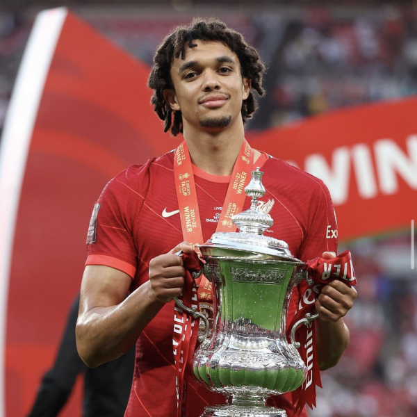 Trent Alexander-Arnold（1998年10月生まれのイングランドのサッカー