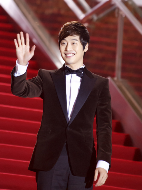Kim Jae-won（South Korean male actor and host）_Baiduwiki