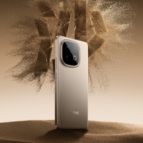 iQOO Z10 Turbo Pro（iQOOが2025年に発売したスマートフォン製品）_