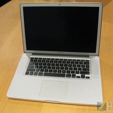 MacBook Pro（2006年1月11日にアップルによって発売されたノート