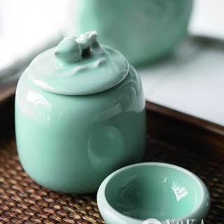 青磁（青色の釉薬を施した陶磁器）_百度百科
