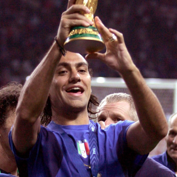 2002 イタリア代表 ワールドカップ ホーム 13番 アレッサンドロ・ネスタ アレッサンドロ・ネスタ（イタリアの元サッカー選手、監督）_百度百科
