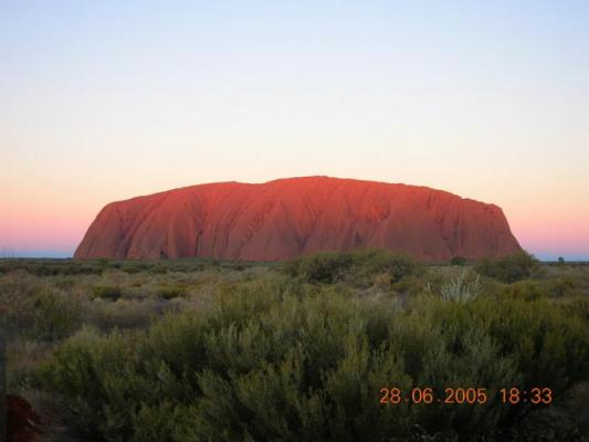 Ayers Rock（A massive reddish-brown rock located in the central part of ...