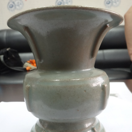 青磁（青色の釉薬を施した陶磁器）_百度百科