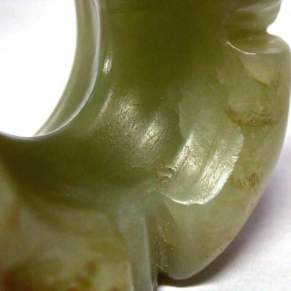 玉琮（古代中国の内側が円形で外側が方形の筒状の玉製礼器。）_百度百科