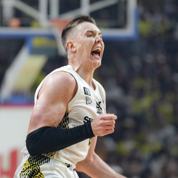Joshua Hawkinson（Japanese basketball player born in June 1995