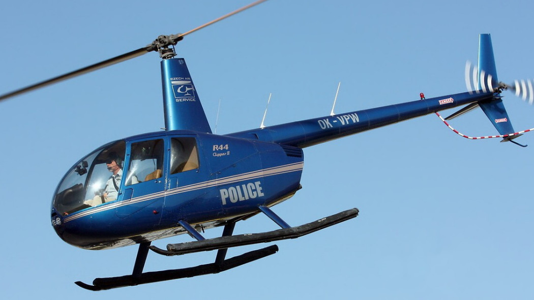 ROBINSON R44（ROBINSON R44 ヘリコプター）_百度百科