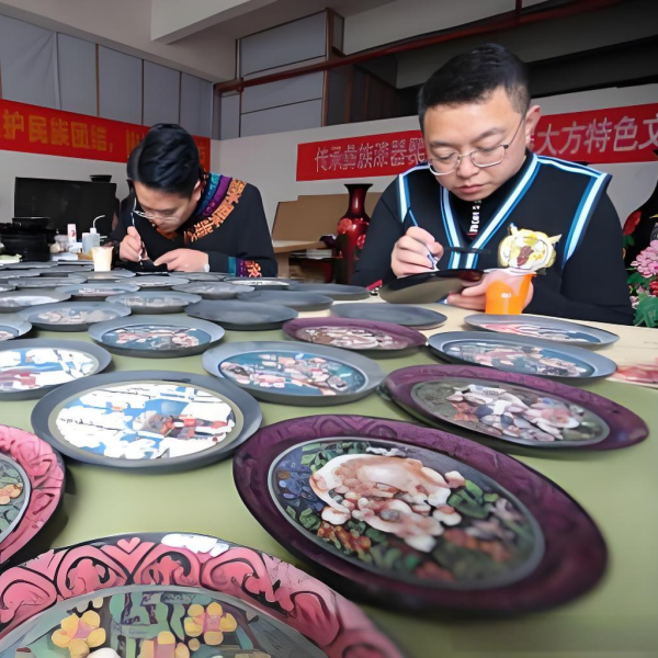 イ族漆器塗装技術_百度百科