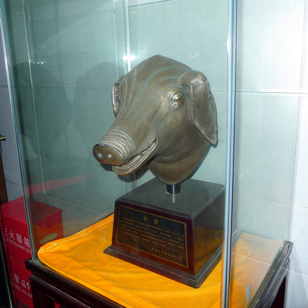 円明園十二支獣首銅像_百度百科