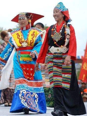 チベット民族衣装_百度百科