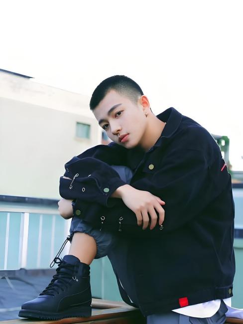 Forry（Mainland Chinese male pop singer, film and television actor, and ...