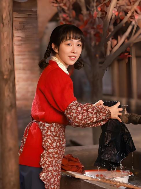 Yao Yuling（A female supporting role in the TV series *South and North ...