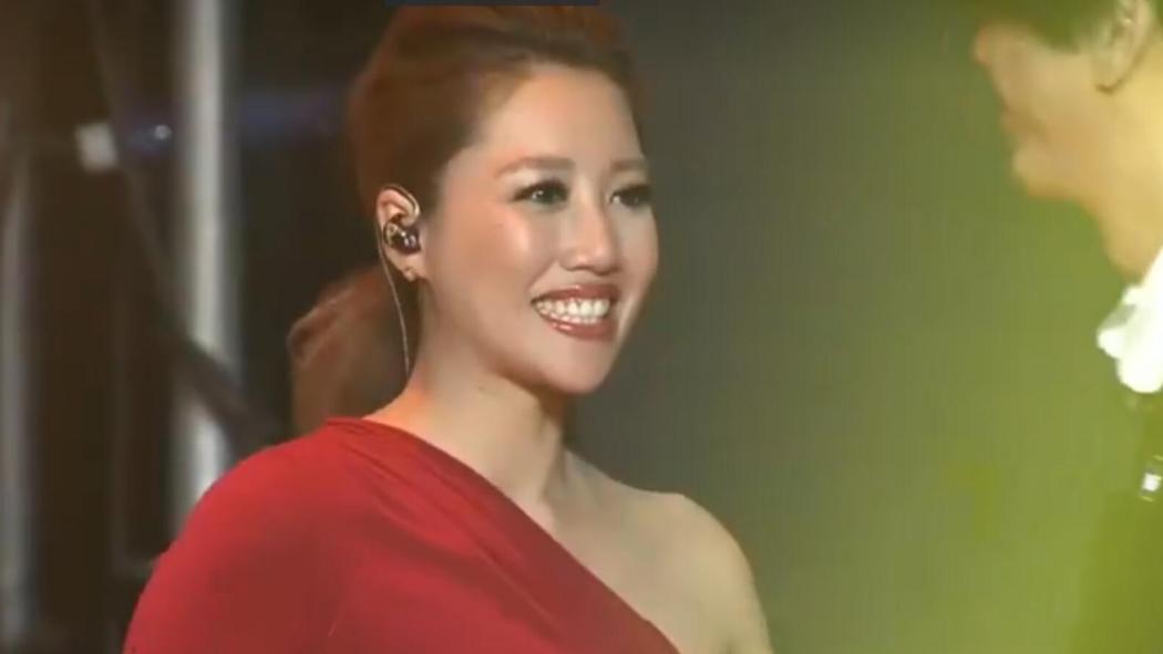A-Lin（Chinese-language pop female singer, songwriter, and music ...