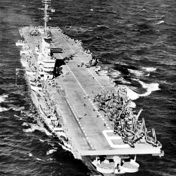 Porte avion américain USS Essex WW2 échelle 1/1250 - Navire US Marine WS06