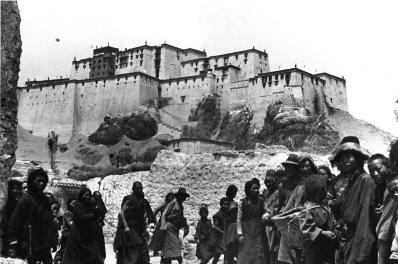 Xigaze（A prefecture-level city under the jurisdiction of the Tibet ...