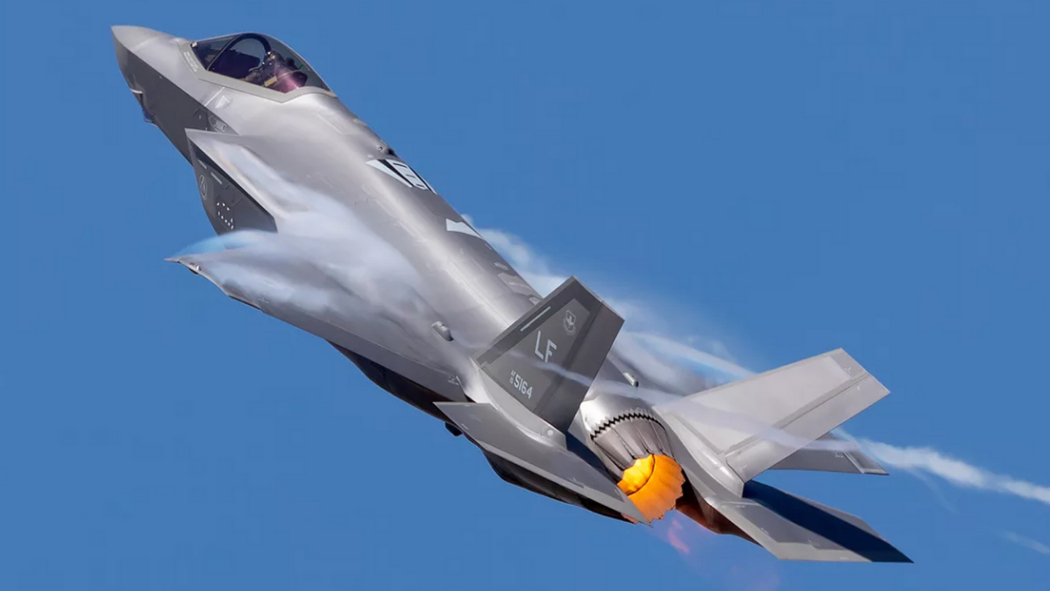 F35 ライトニングⅡ ロッキードマーティン 海兵隊 プラット