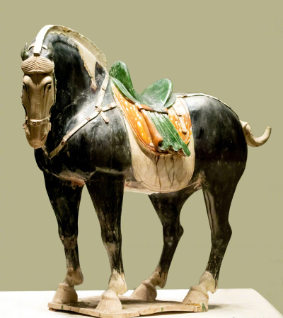 唐三彩黒釉陶馬_百度百科