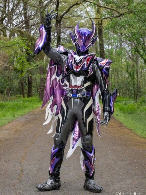 仮面ライダーカリエス_百度百科