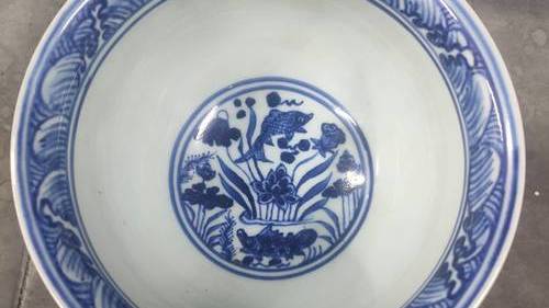 青花魚藻文高足碗_百度百科