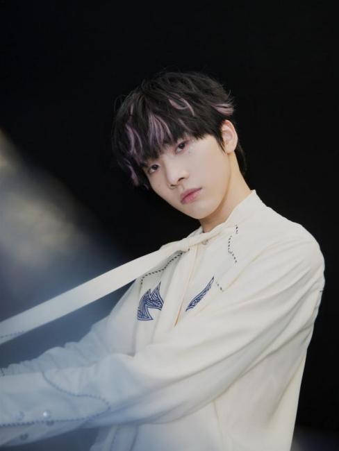 Lian Huaiwei（Chinese mainland pop singer）_Baiduwiki