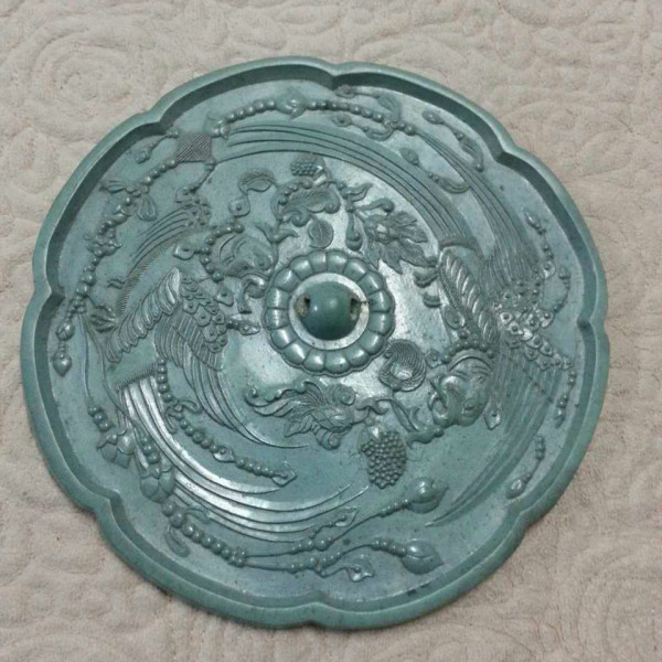 銅鏡（古代中国の生活用具）_百度百科