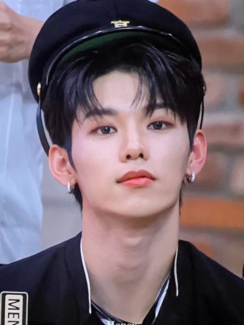 イ・ジョンヒョン（韓国の男性アイドルグループEVNNEのメンバー。）_