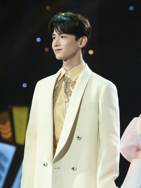 Jingting Bai（Chinese mainland film and television actor）_Baiduwiki