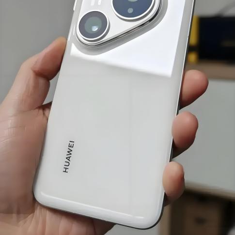 HUAWEI Pura 80 Pro（a smartphone released by Huawei in 2025
