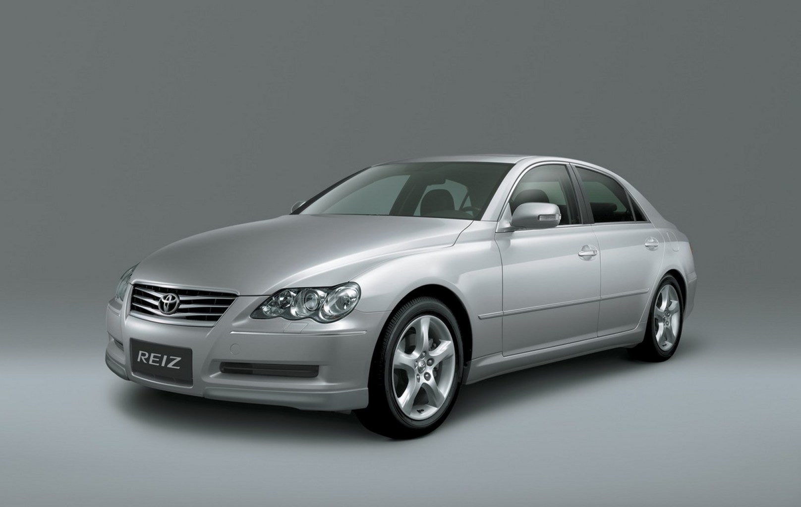 REIZ（A mid-size sedan under Toyota.）_Baiduwiki