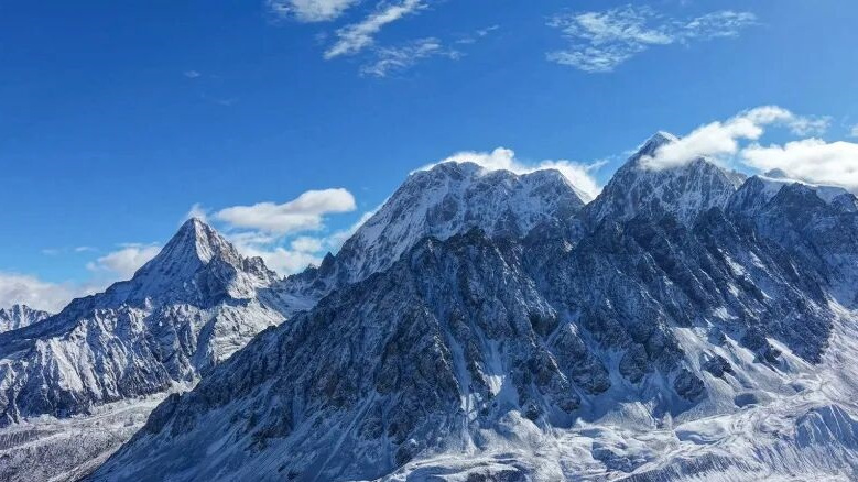 Gongga Mountains_Baiduwiki
