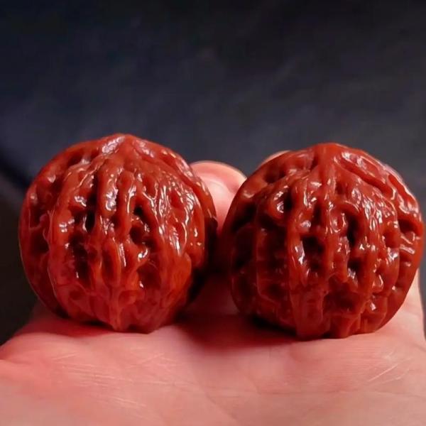 【極美品】遊びクルミ 文玩核桃・紅獅子ペア40mm 経年変化・激レア希少品種 獅子頭（芸術鑑賞用のクルミの名称）_百度百科